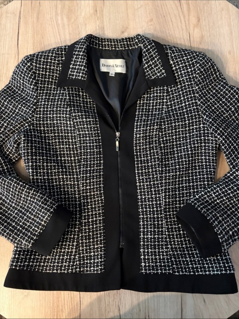 DANNY & NICOLE 8P BLACK WHITE TWEED KNIT ZIP FRONT BLAZER JACKET PETITE